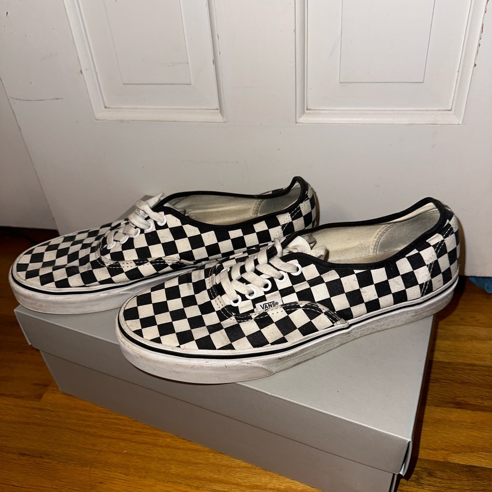 Lowtop Checkered Lace Vans
